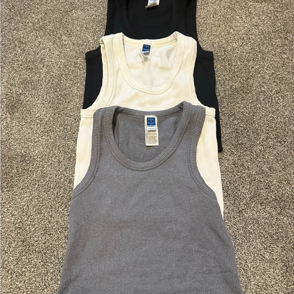 3 old navy Exhale Seamless Fitted Rib Tank- Black, Gray, Cream